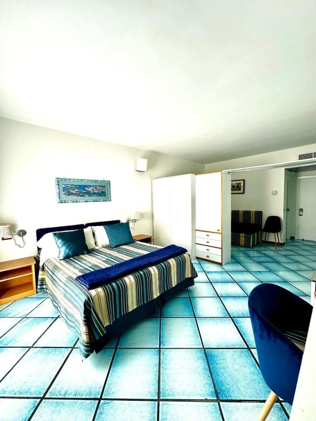 QUADRUPLE THREE BEDS Room, Hotel Le Fioriere, Naples