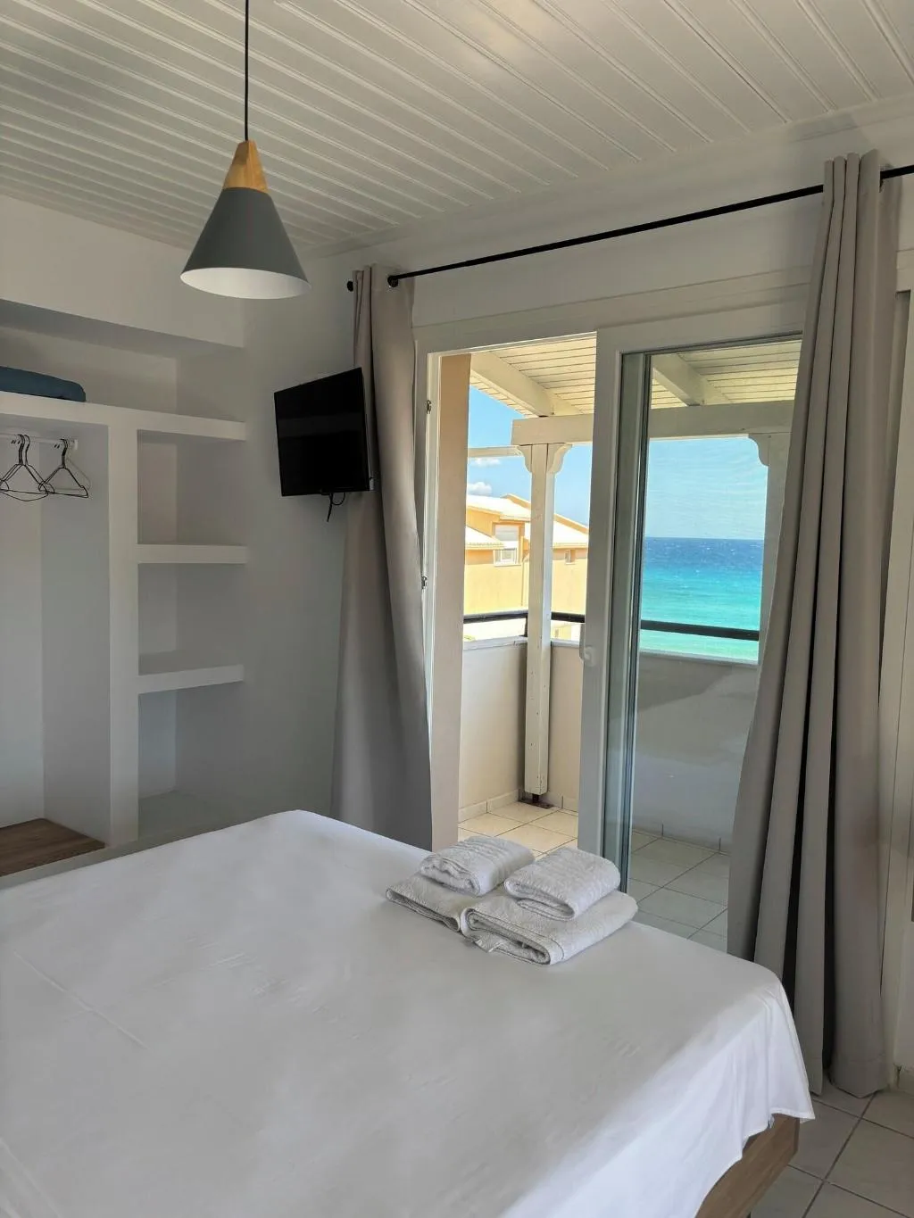 Room, Vaso Alykanas Studios, Zante