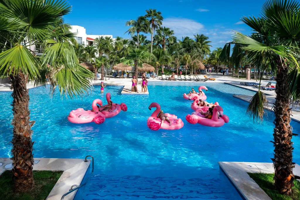 Pool, Viva Azteca by Wyndham Trademark All Inclus Resort, Cancun Area