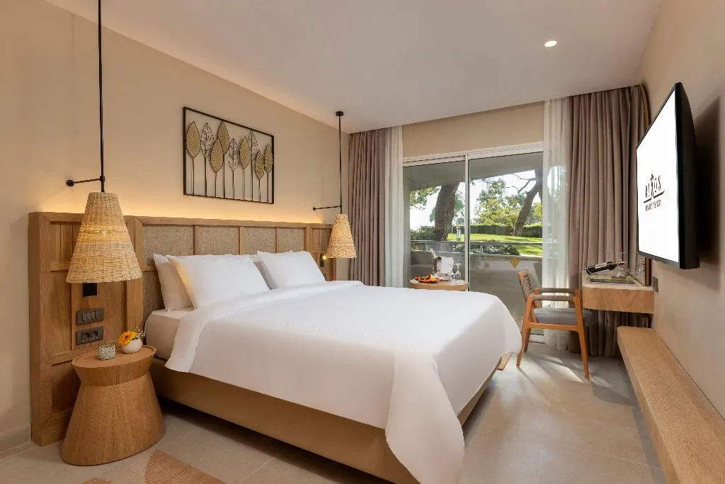 SUITE DELUXE GARDEN VIEW Room, Rixos Premium Tekirova L.O.L ThemePark Free Access, Antalya