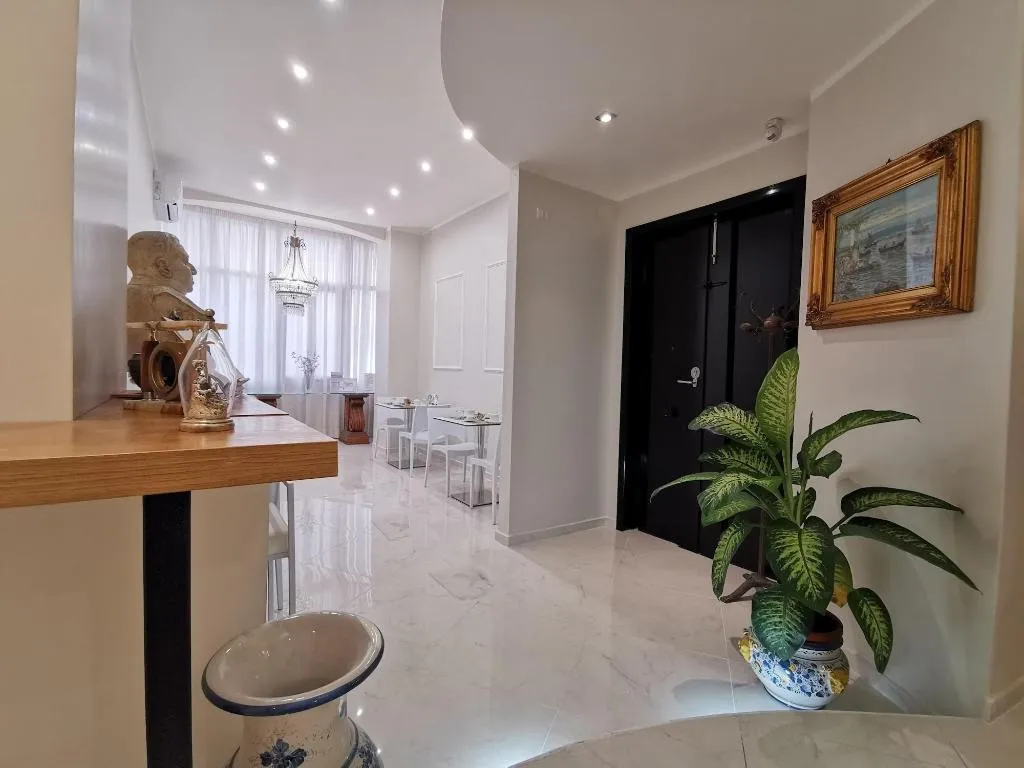 Restaurant, Residenza Borbonica, Naples