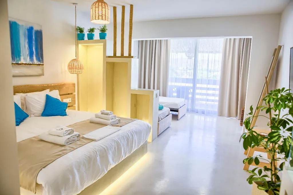 JUNIOR SUITE WITH PRIVATE POOL Room, Alia suites & Alia beachfront suites and spa, Rhodes