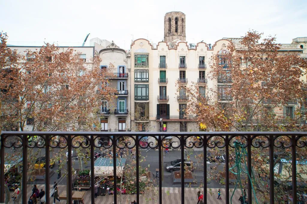DOUBLE WITH VIEWS Room, Hostal Las Flores, Barcelona