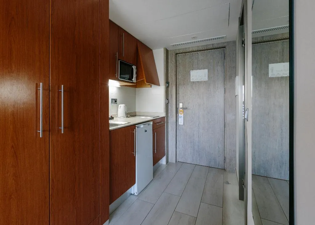 STUDIO STANDARD Room, Leonardo Royal Htl Mallorca Palmanova Bay, Majorca