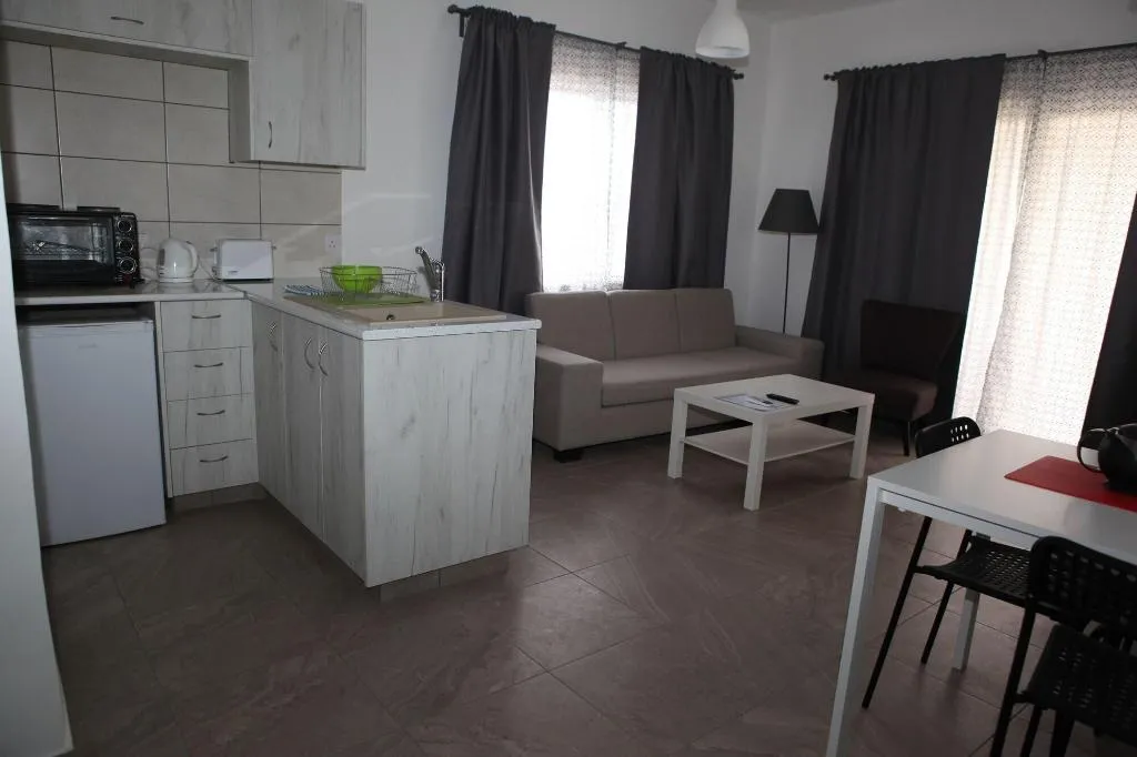 Room, Polyxeni Hotel Apartments, Cyprus