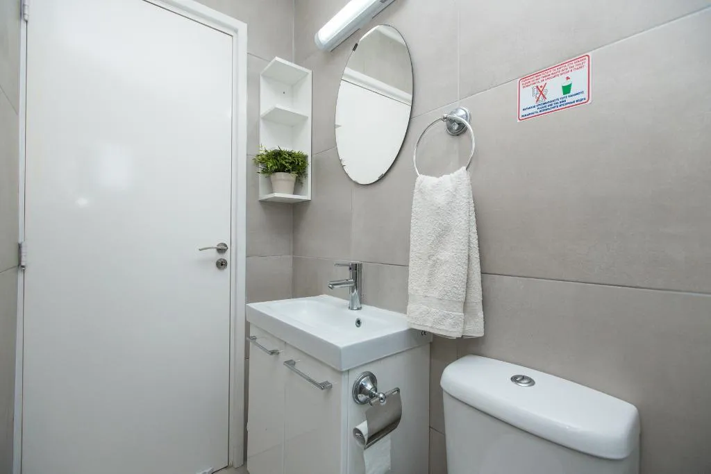 VILLA TWO BEDROOMS Room, Flouressia Gardens, Cyprus