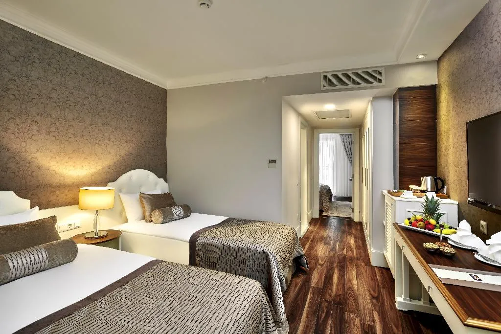 FAMILY ROOM CAPACITY 4 Room, Sunis Efes Royal Palace Resort & Spa Hotel, Izmir