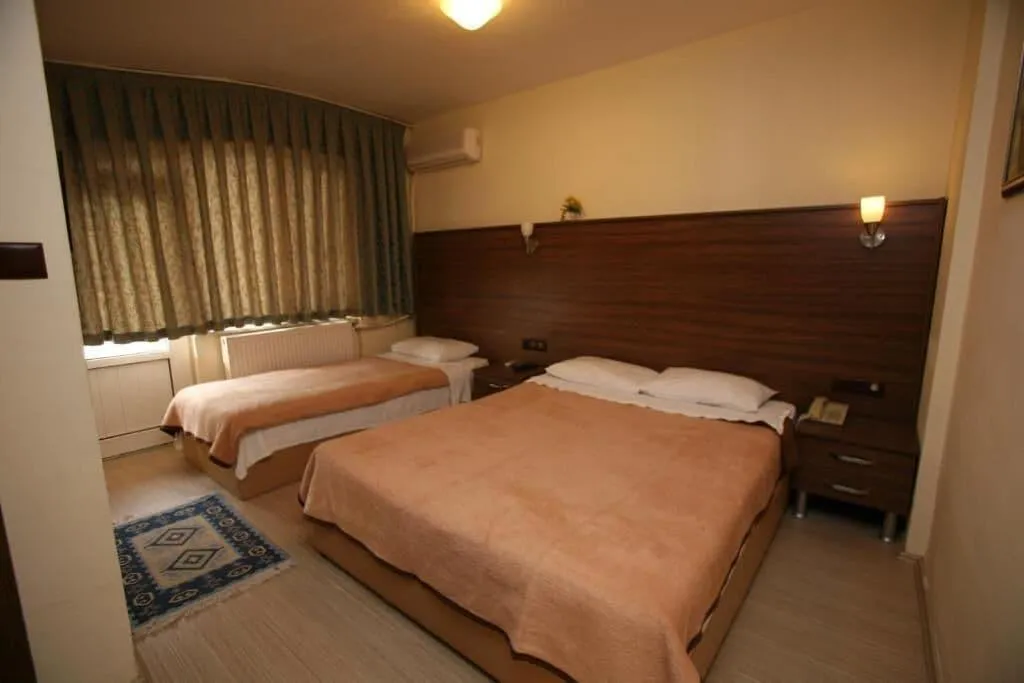 TRIPLE BASIC Room, Kutlugun Sahil Otel, Izmir