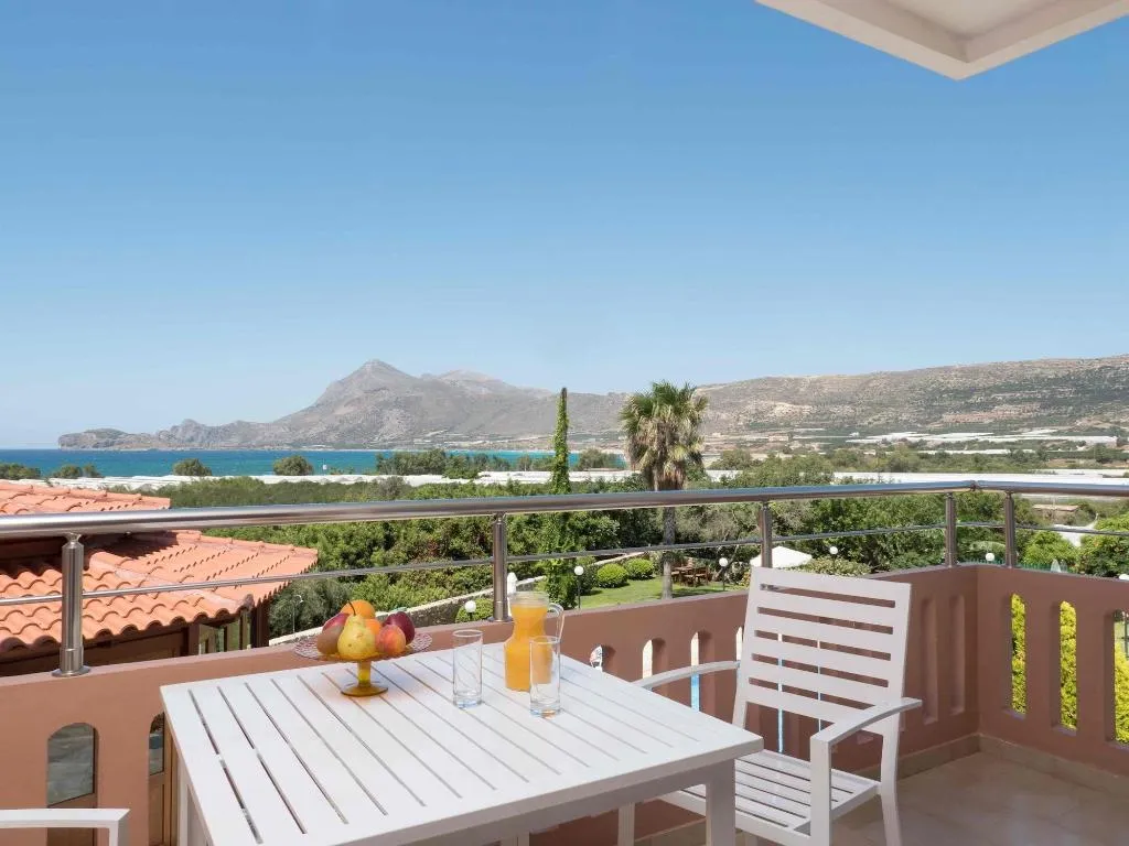 Room, Petritos Rooms And Studios, Crete