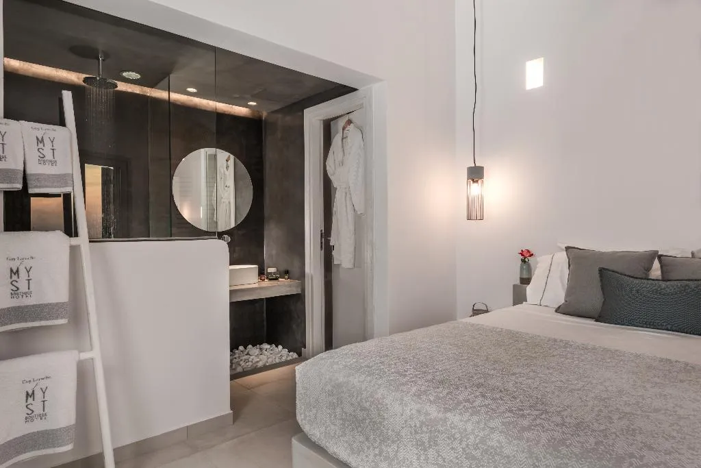 JUNIOR SUITE SEA VIEW Room, Myst Boutique Hotel - Spa, Santorini