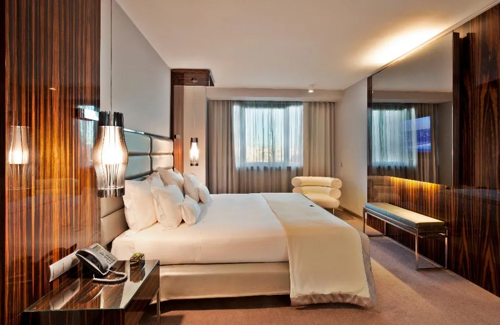 JUNIOR SUITE STANDARD Room, Altis Grand Hotel, Lisbon