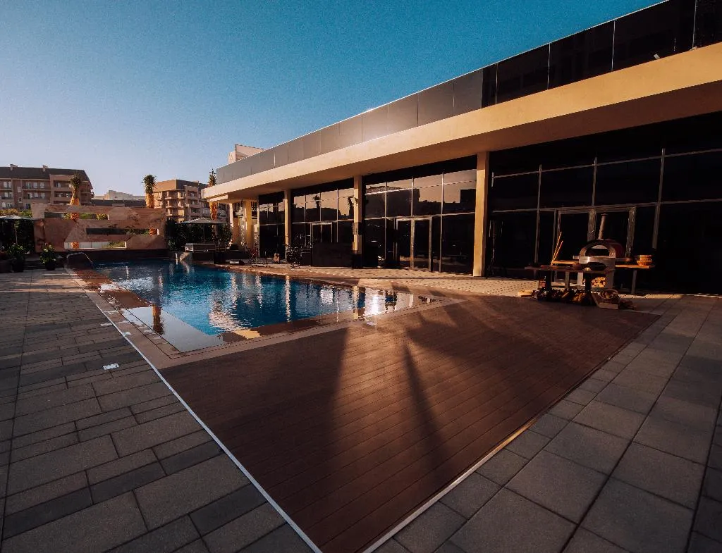 Pool, Studio One Hotel, Dubai