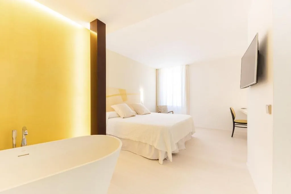 Room, Fonda Llabres Hotel Boutique, Majorca