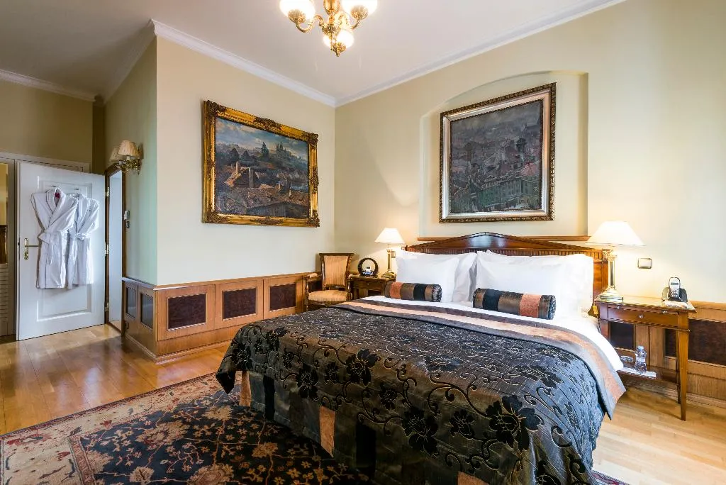 Double or Twin DELUXE Room, Golden Well, Prague