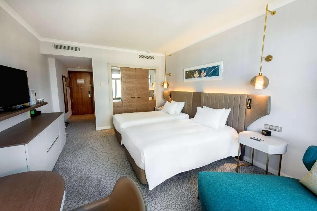 TWIN SEA VIEW Room, Hilton Diagonal Mar Barcelona, Barcelona