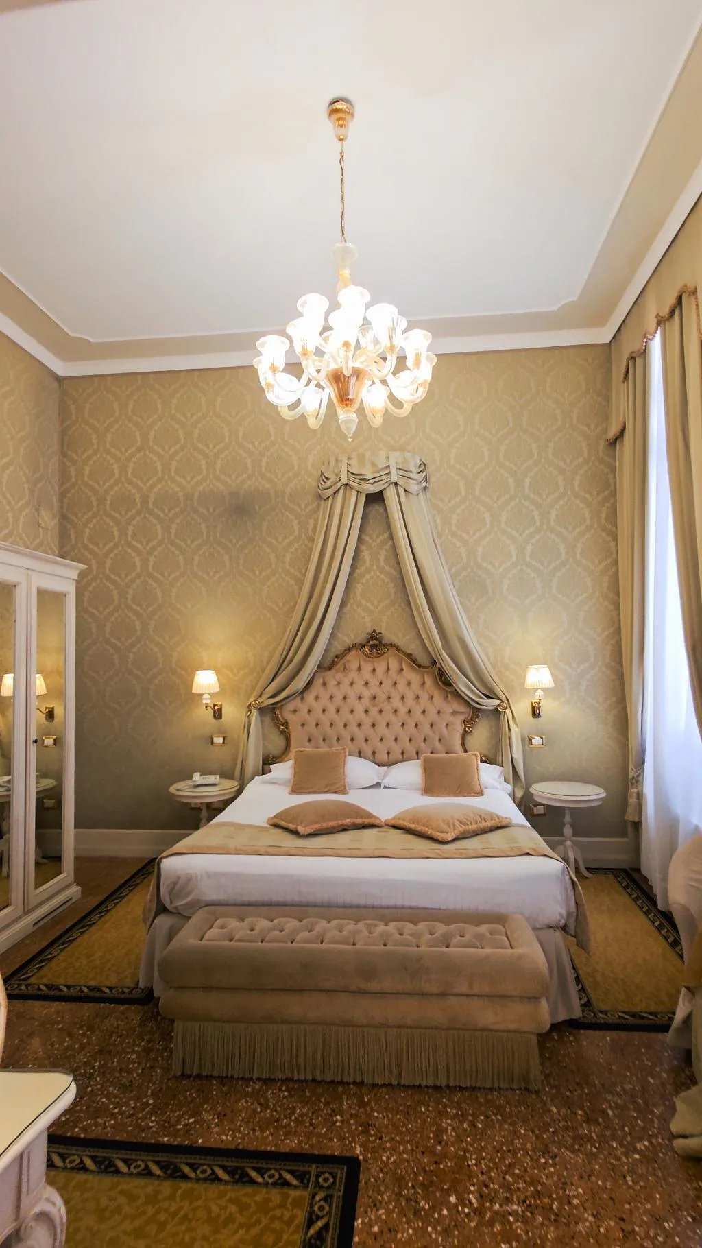 SUITE TWO BEDROOMS TWO BATHROOMS Room, Al Duca Venezia, Venice