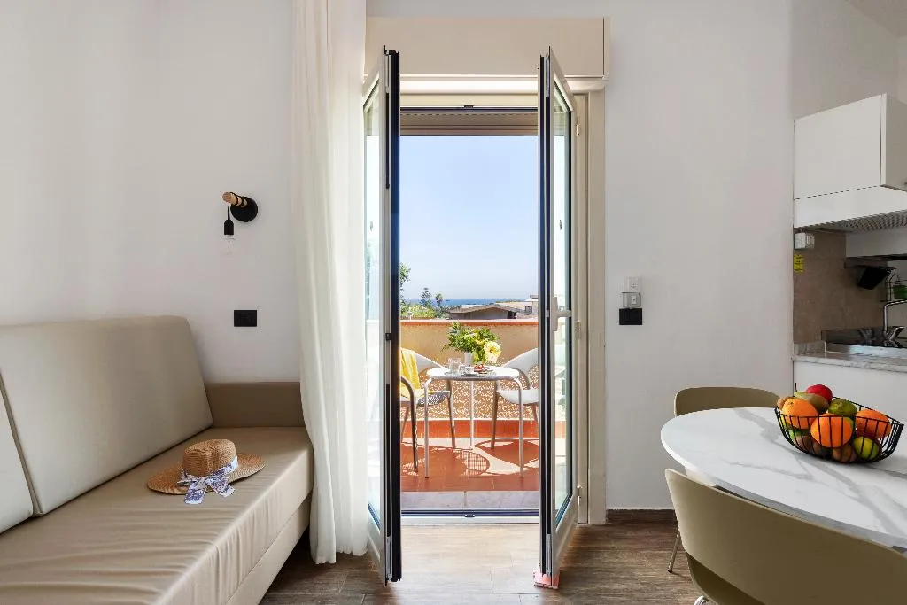TRIPLE WITH BALCONY Room, Villa Collina, Taormina