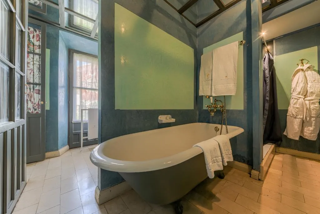 JUNIOR SUITE STANDARD Room, Casa Palacio de Carmona, Seville