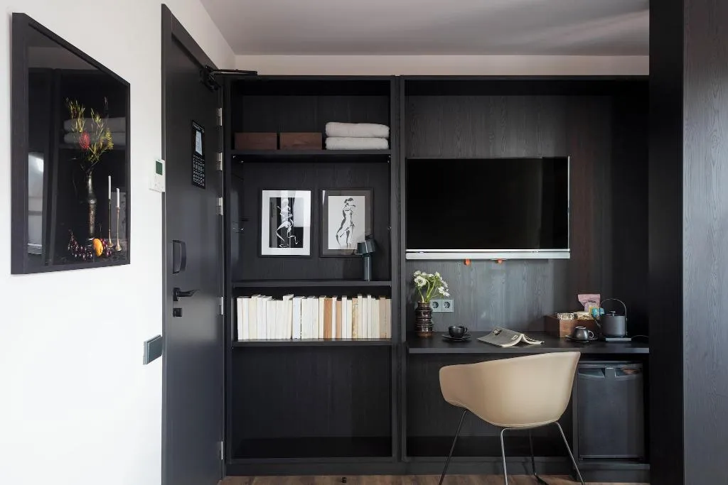 JUNIOR SUITE QUEEN SIZE BED Room, Boutique Hotel Casa Volver, Barcelona
