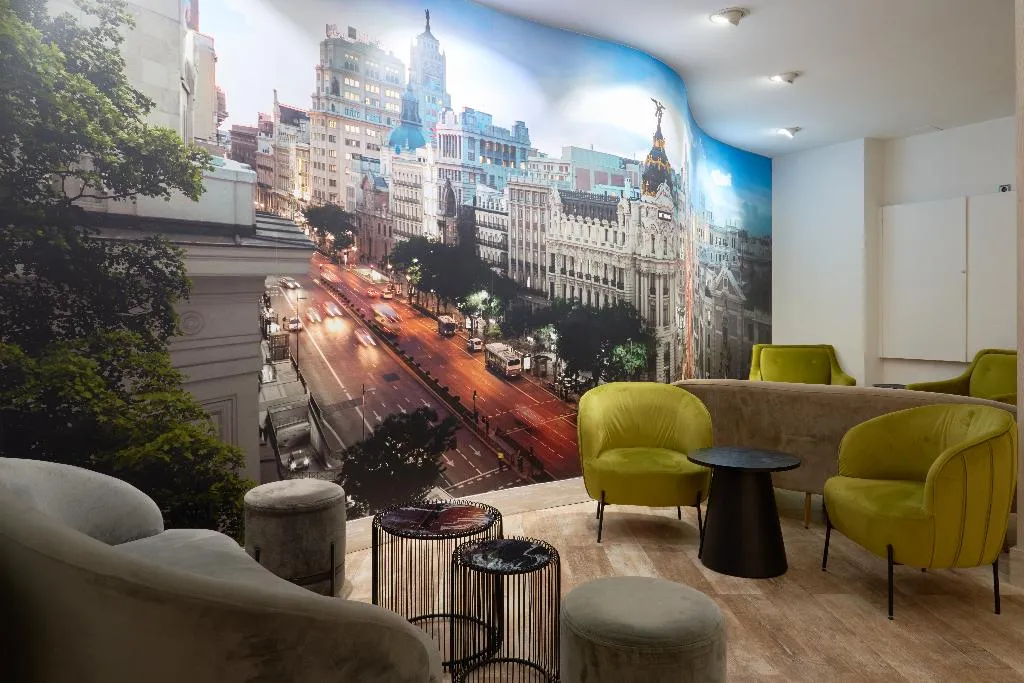 Lobby, Puerta de Toledo, Madrid