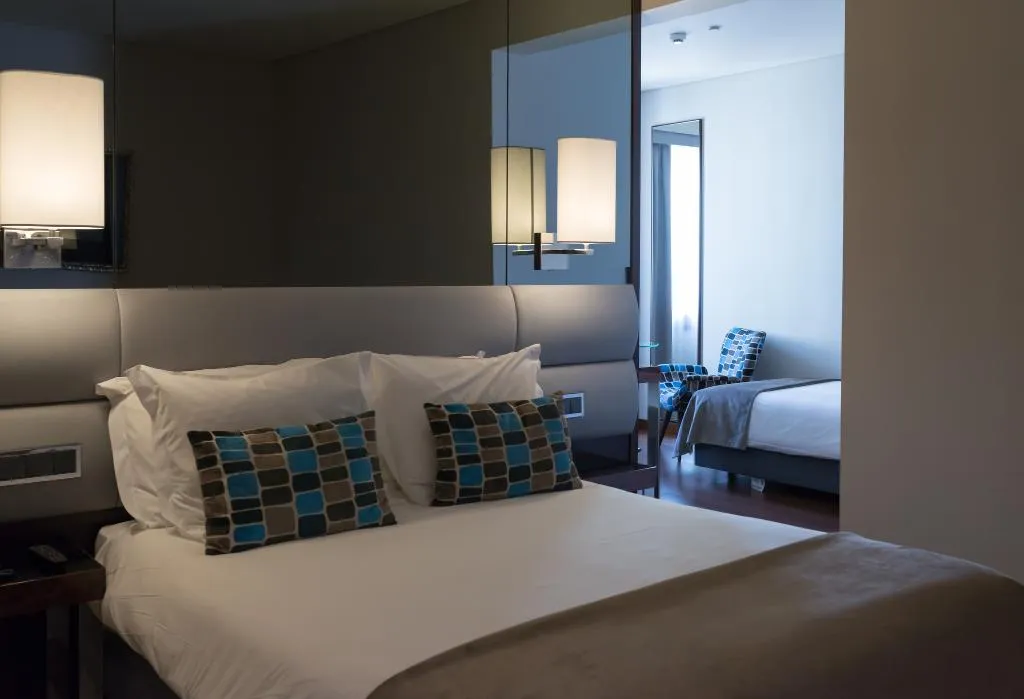 DOUBLE SUPERIOR Room, TURIM Terreiro do Paco Hotel, Lisbon