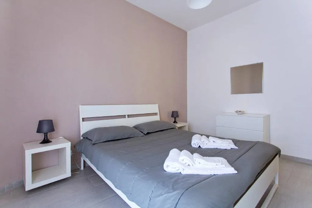 Room, Case Playa, Palermo