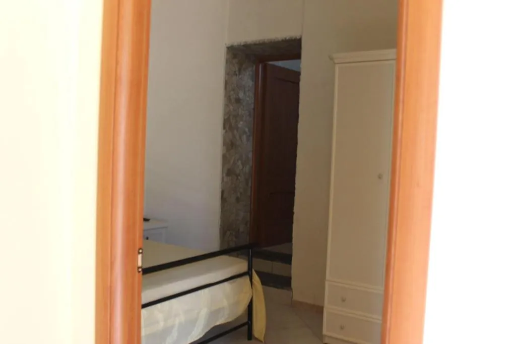 Room, Sanfralù, Naples