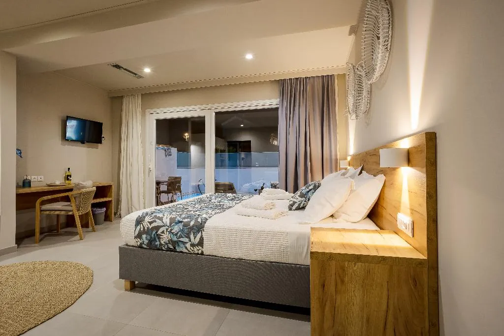 SUITE POOL VIEW Room, Sarpidon Suites, Crete