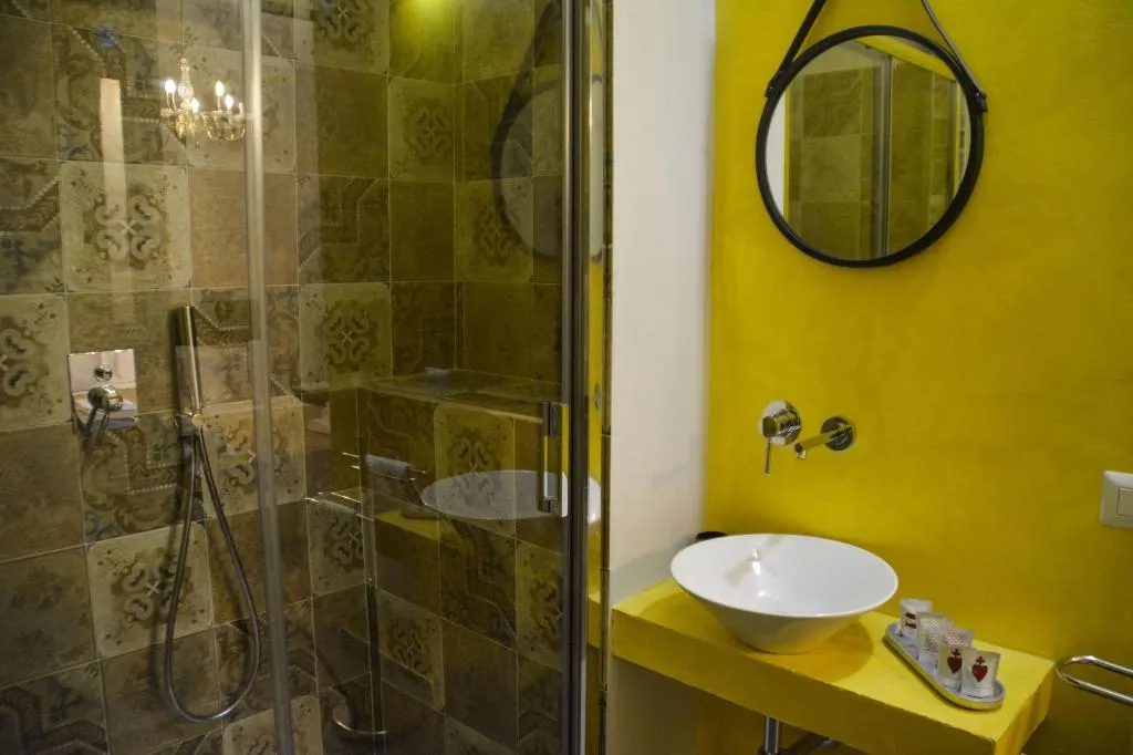 Room, ZIOLì, Catania