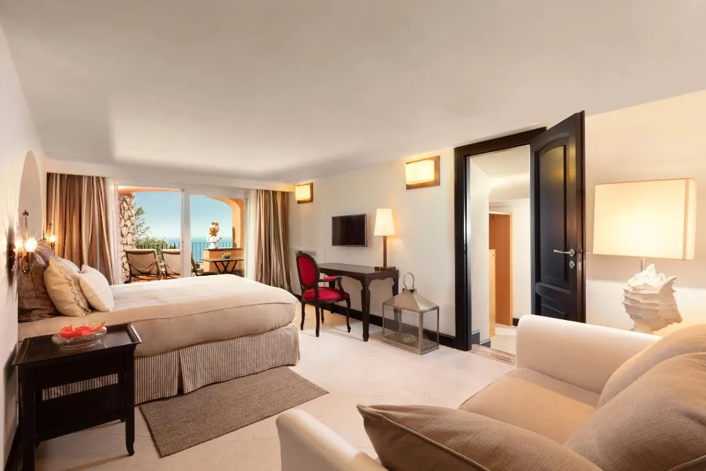 DOUBLE DELUXE SEA VIEW WITH BALCONY Room, Punta Tragara, Naples