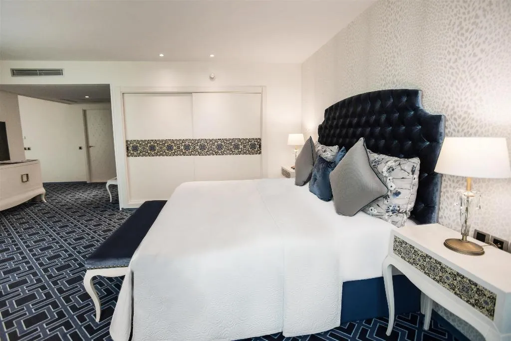 SUITE PREMIUM ONE BEDROOM Room, DoubleTree by Hilton Casablanca City Centre, Casablanca