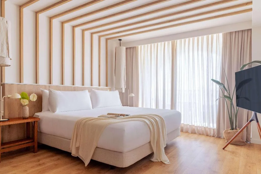 Double or Twin STANDARD Room, ME Marbella, Costa Del Sol