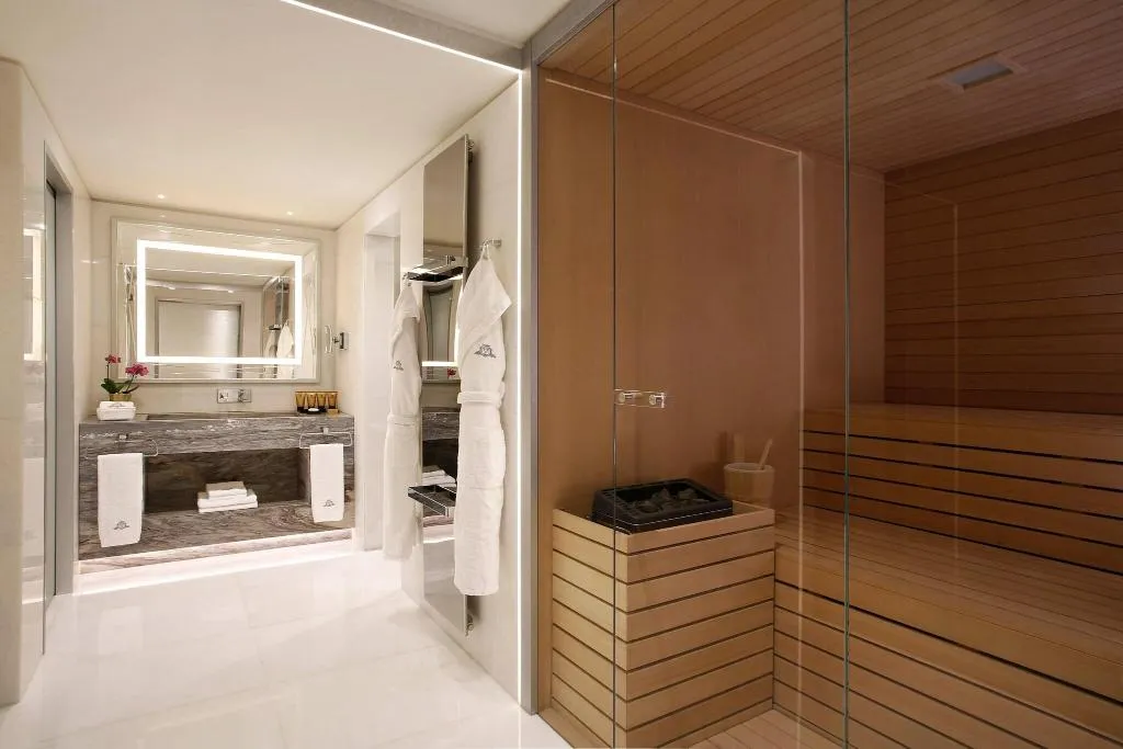 Room, Excelsior Hotel Gallia, a Luxury Collection Hotel, Milan
