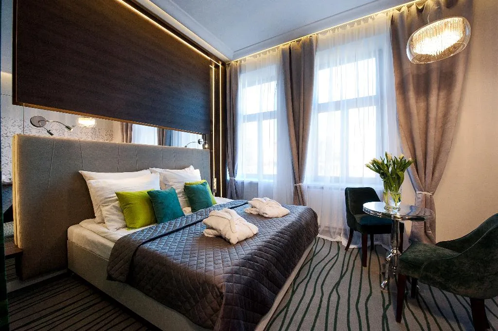 Double or Twin STANDARD Room, Plaza Boutique Hotel, Krakow