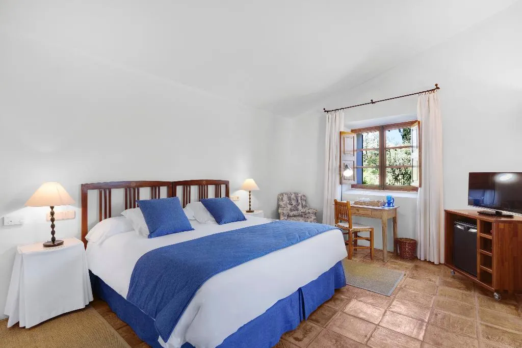 Double or Twin STANDARD Room, Torrent Fals, Majorca