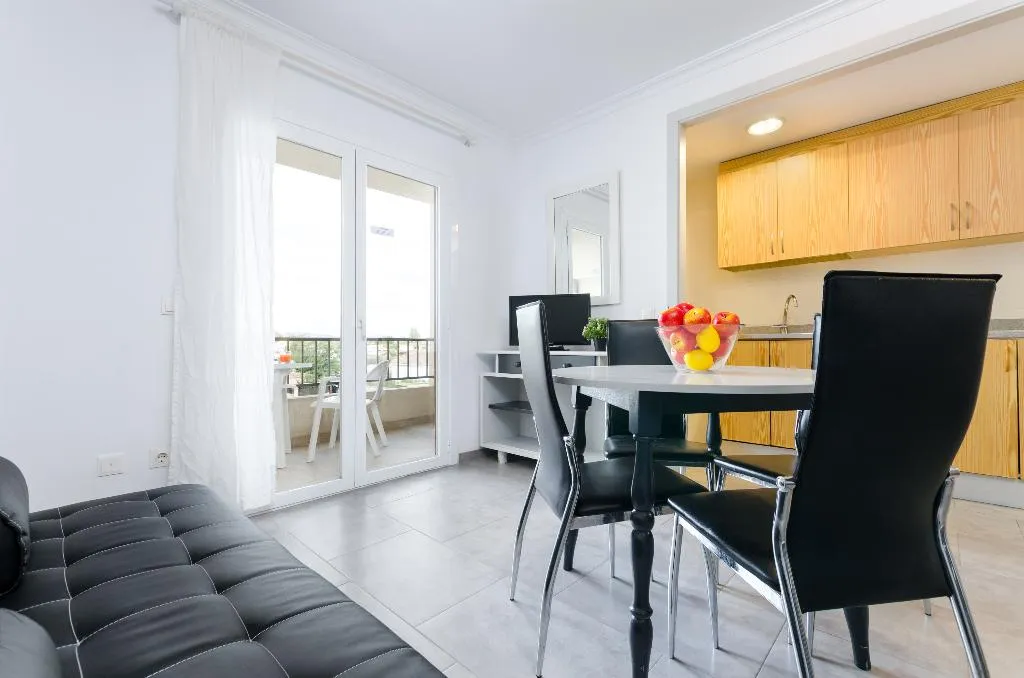 APARTMENT GARDEN VIEW Room, Alcudia Apartments, Majorca