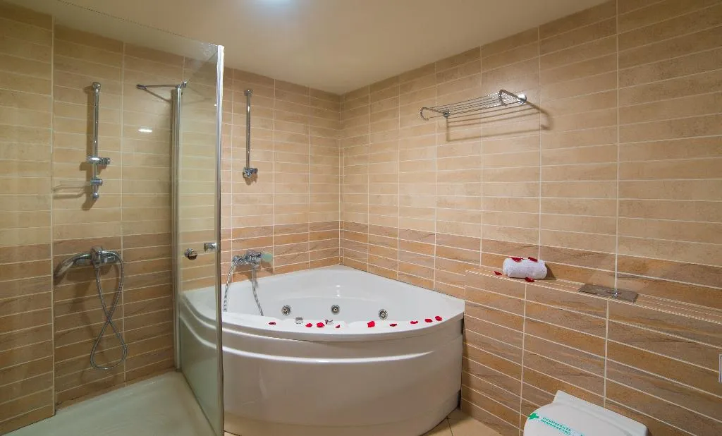 SUITE HONEYMOON Room, Rodon Hotel And Resort, Cyprus