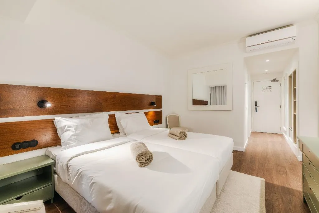 SINGLE WITH BALCONY Room, Enotel Santo da Serra, Madeira