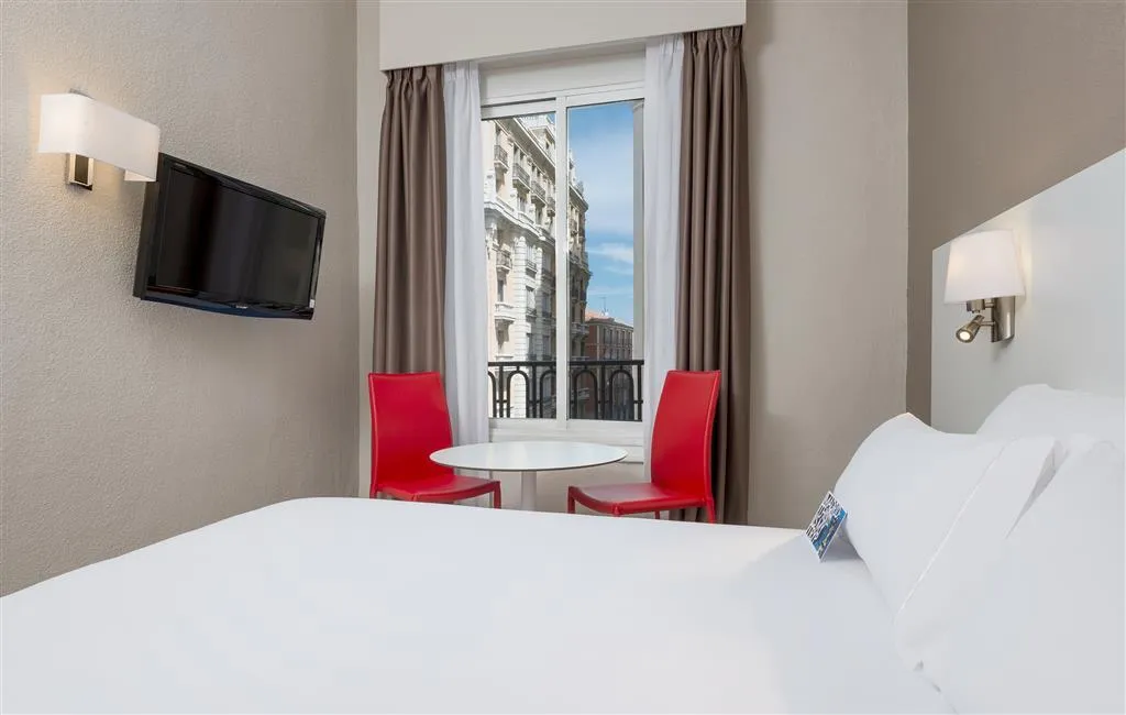 DOUBLE WITH VIEWS Room, Zel Madrid, Madrid