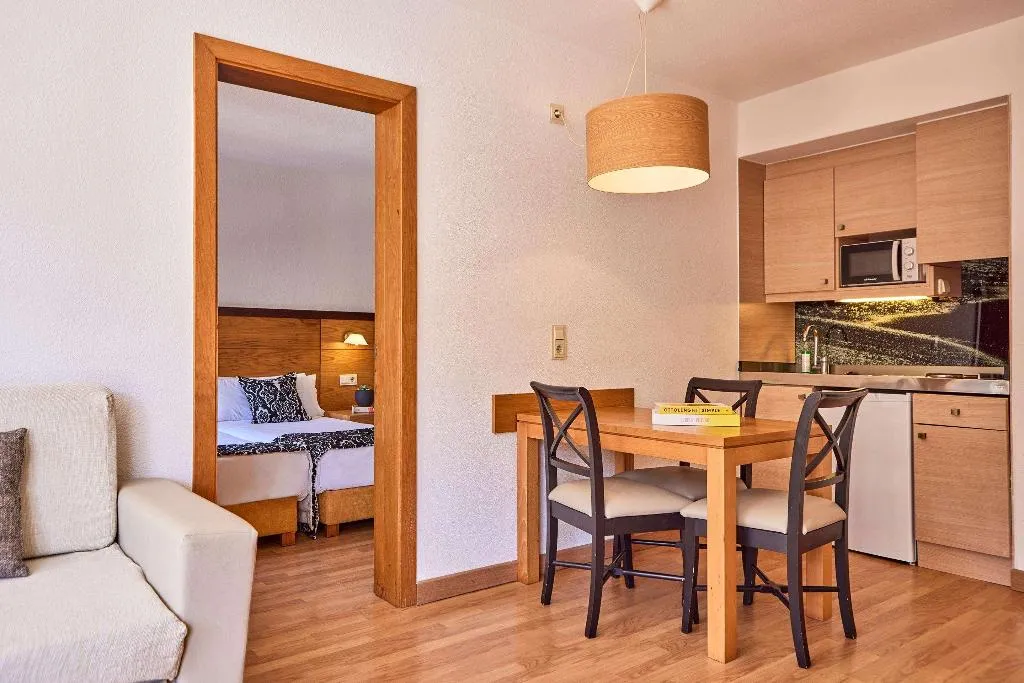Room, Zafiro Tropic, Majorca