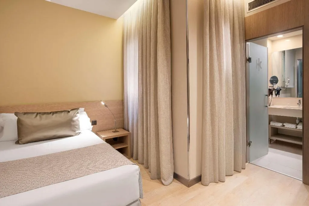 Room, Catalonia Atocha, Madrid