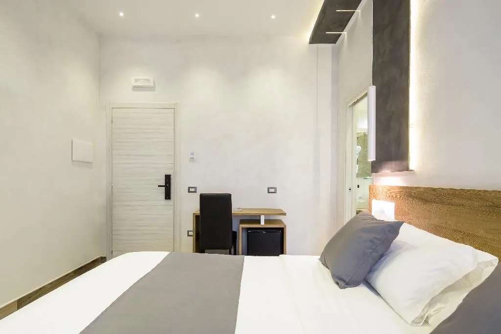 DOUBLE STANDARD Room, Hotel Bella Napoli, Naples