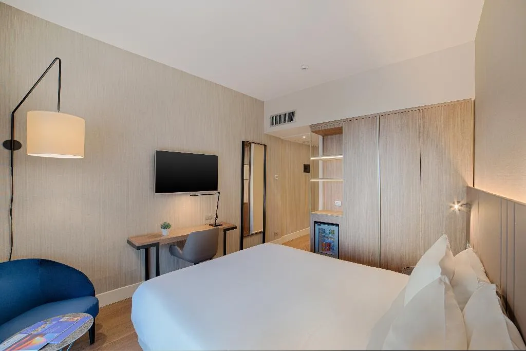 DOUBLE SUPERIOR Room, NH Palermo, Palermo