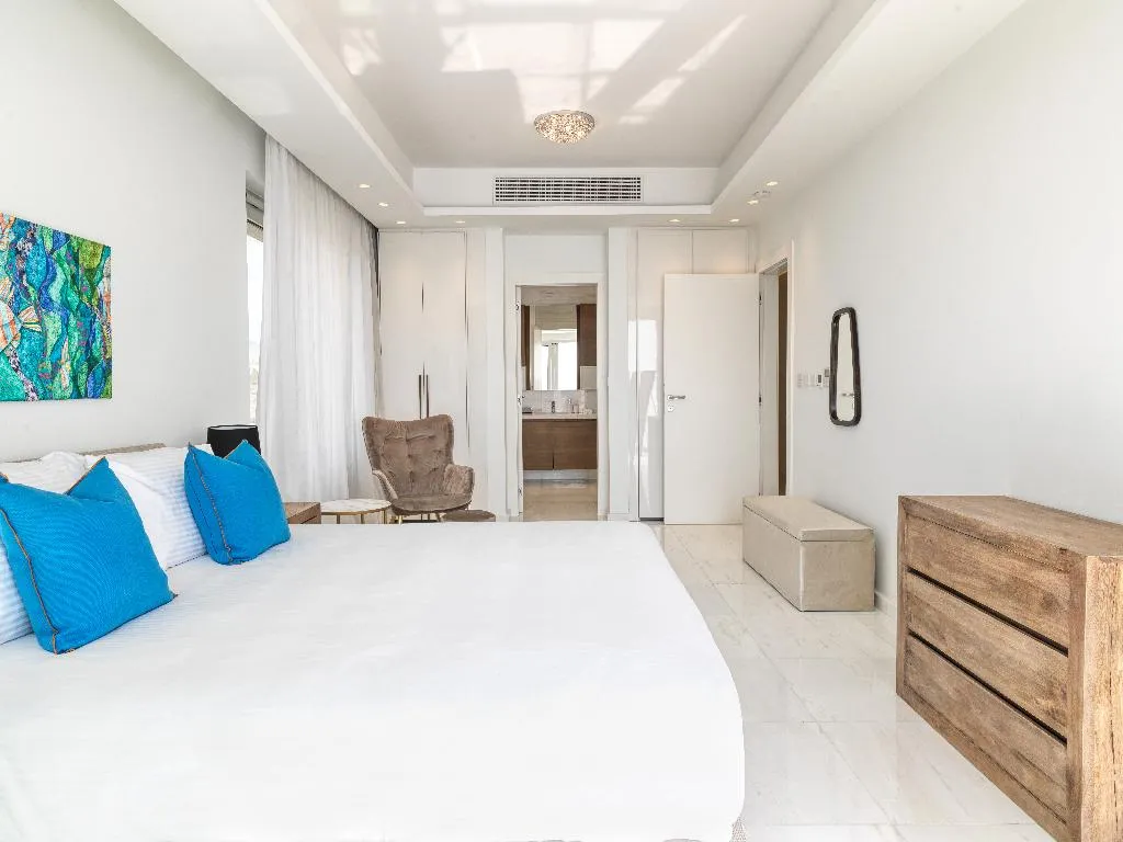 APARTMENT LUXURY Room, The Tower at St Raphael Resort, Cyprus
