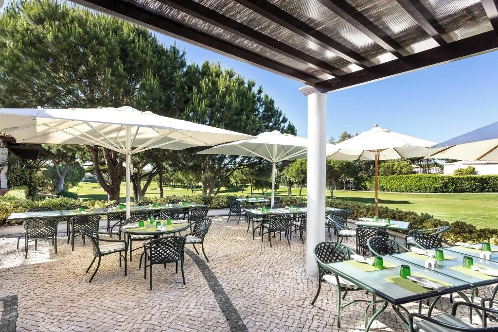 Restaurant, Pine Cliffs Residence, Algarve