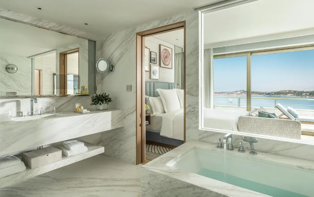 SUITE SEA VIEW ONE BEDROOM Room, Four Seasons Astir Palace Hotel Athens, Athens