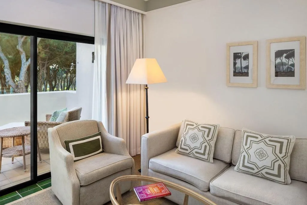 TWIN GRAND Room, Pine Cliffs Resort, Algarve