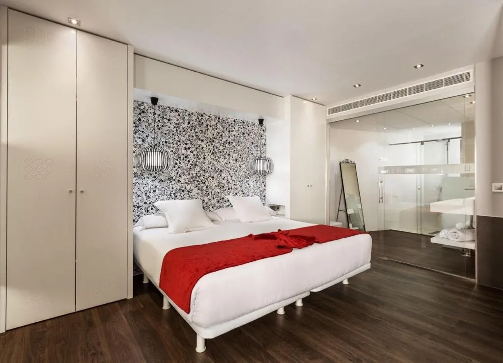 Room, Francisco I, Madrid