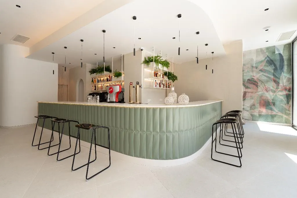 Bar, RH Arena, Valencia