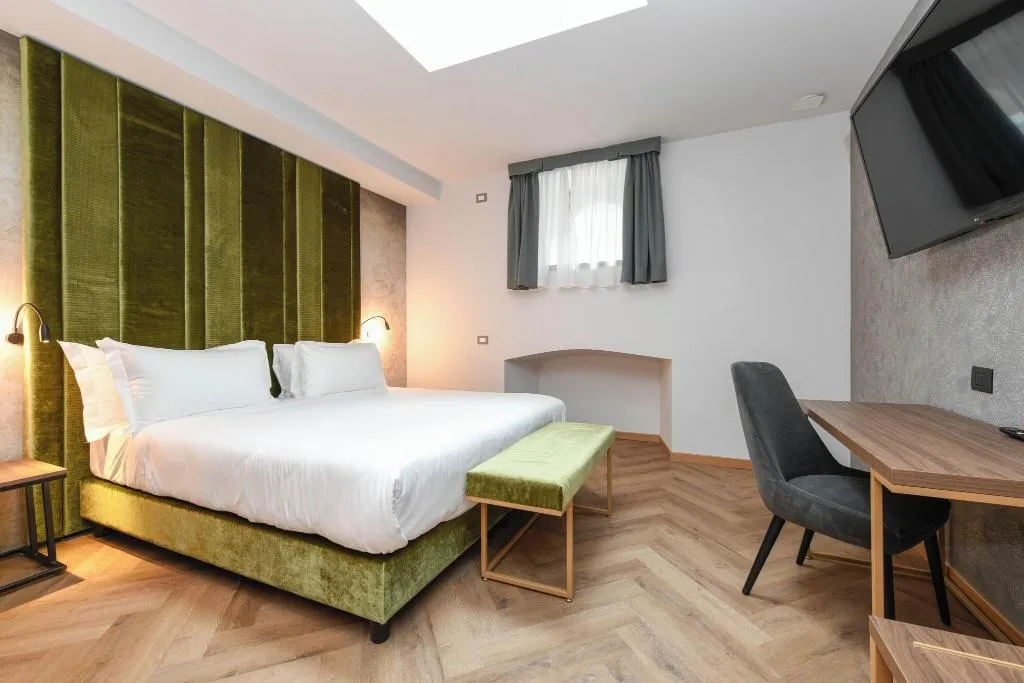 QUADRUPLE SUPERIOR Room, Palazzo Santo Spirito, Milan